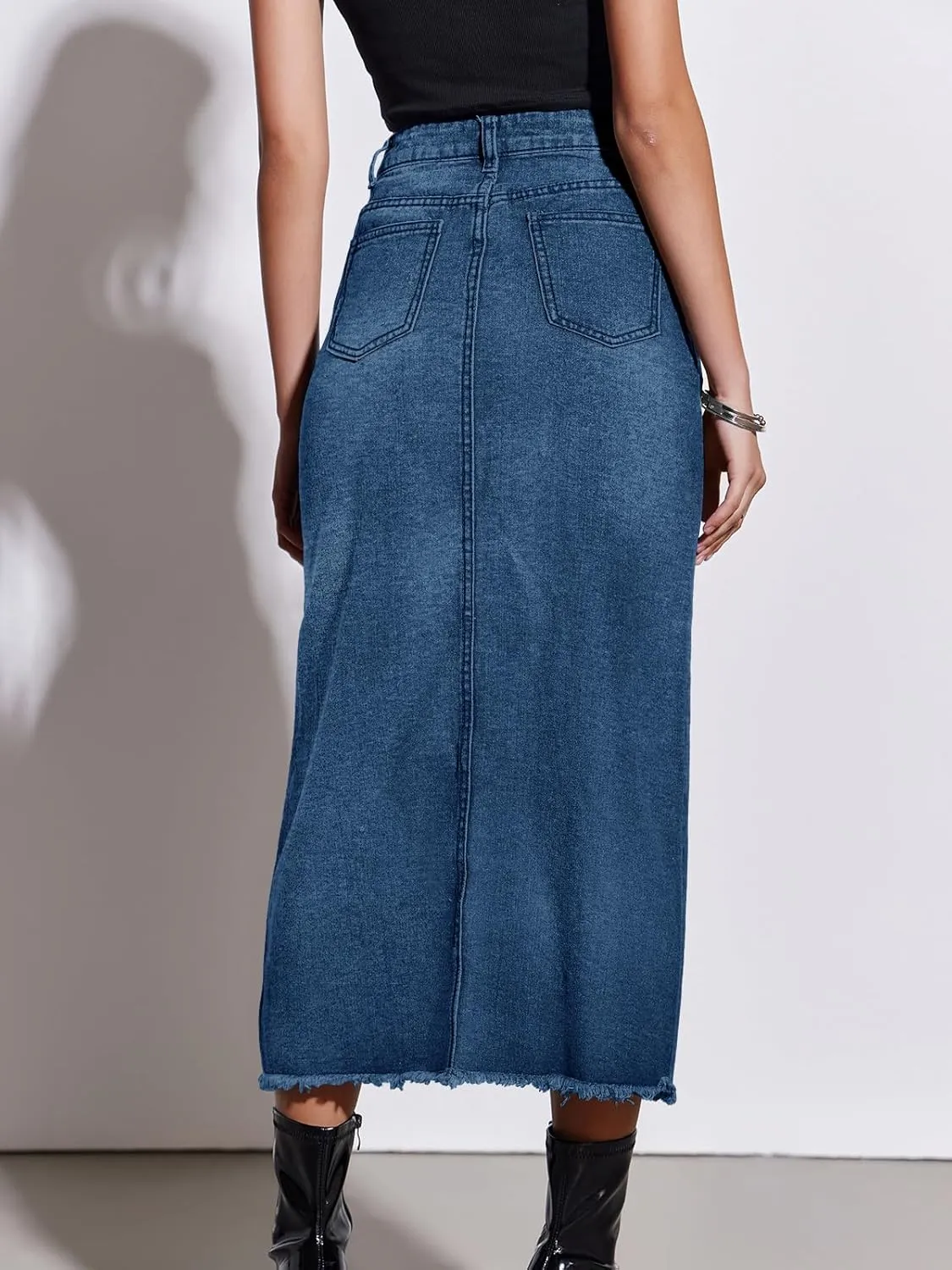 Fisoew Women's High Waisted Denim Maxi Skirts Frayed Hem Split Front Jean Skirts with Pockets